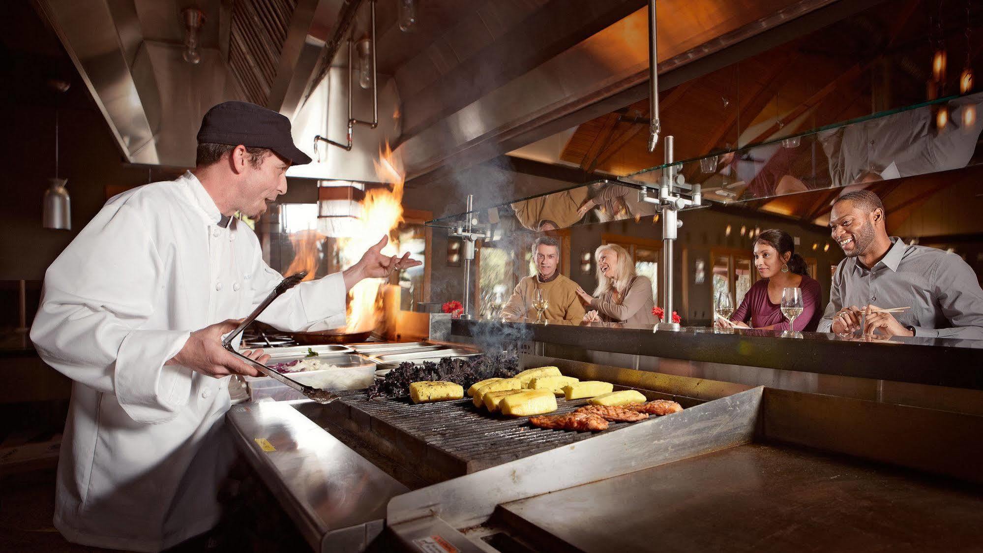 فندق Travaasa Austin (Adults Only) Jollyville المطعم الصورة